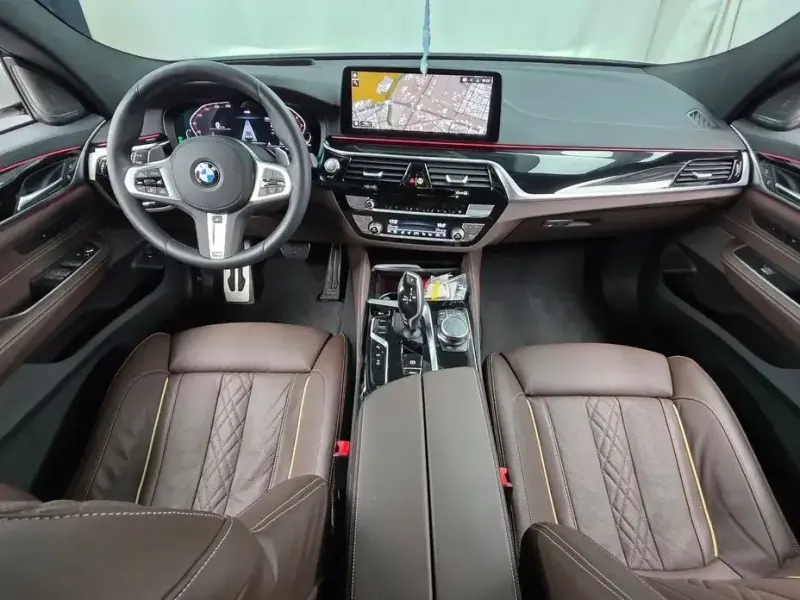 2023 BMW 6 серии с пробегом 28 140 км
