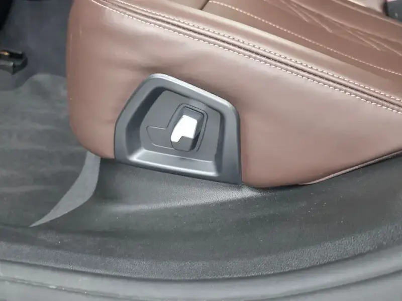 2023 BMW 6 серии с пробегом 28 140 км