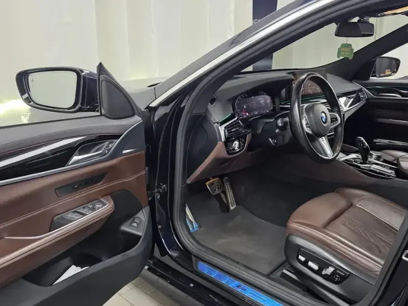 2021 BMW 6 серии с пробегом 112 138 км