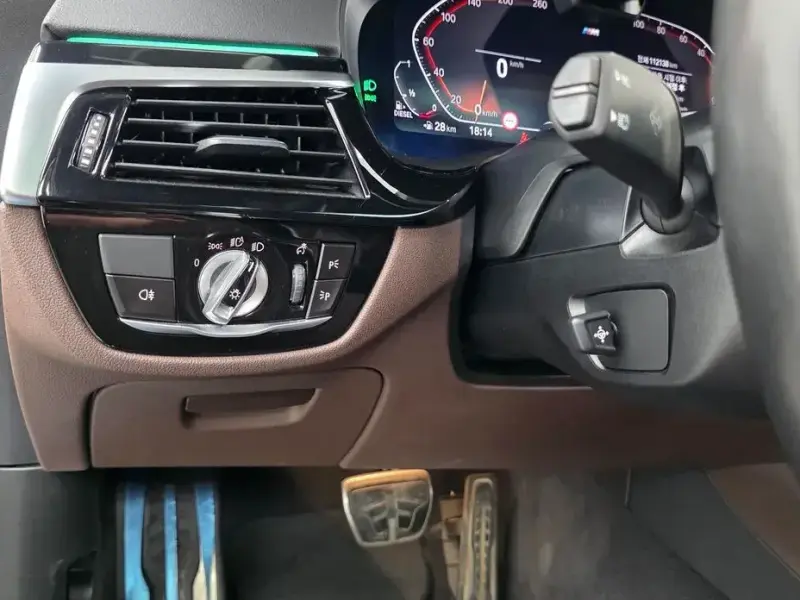2021 BMW 6 серии с пробегом 112 138 км