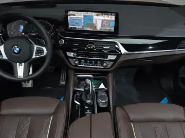 2021 BMW 6 серии с пробегом 52 063 км