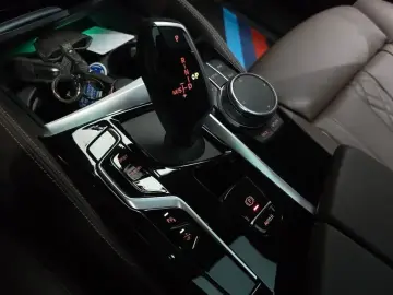 2021 BMW 6 серии с пробегом 52 063 км