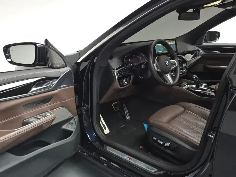 2021 BMW 6 серии с пробегом 52 063 км