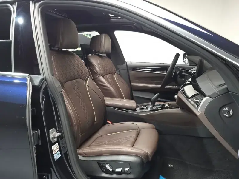 2021 BMW 6 серии с пробегом 52 063 км