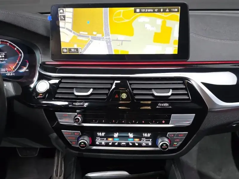 2023 BMW 6 серии с пробегом 39 201 км
