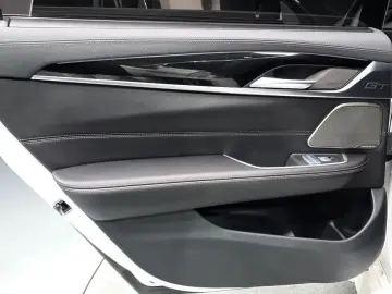 2023 BMW 6 серии с пробегом 39 201 км