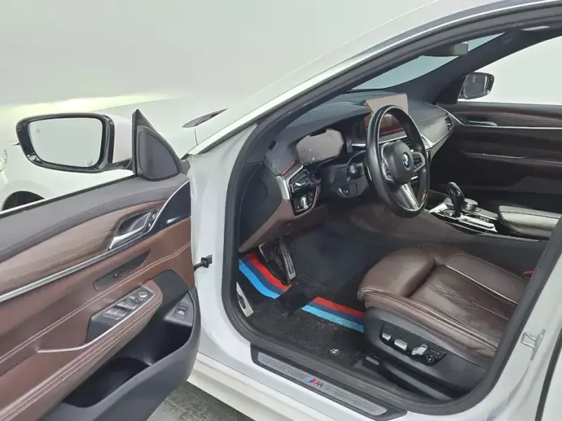 2021 BMW 6 серии с пробегом 64 580 км