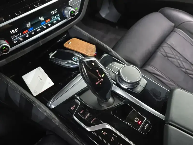 2021 BMW 6 серии с пробегом 184 052 км