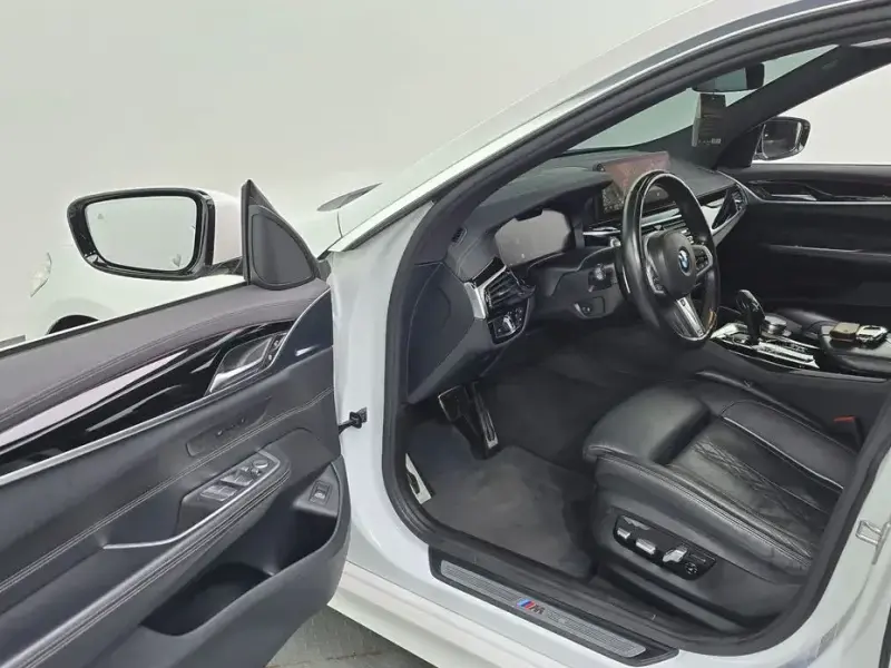 2021 BMW 6 серии с пробегом 184 052 км