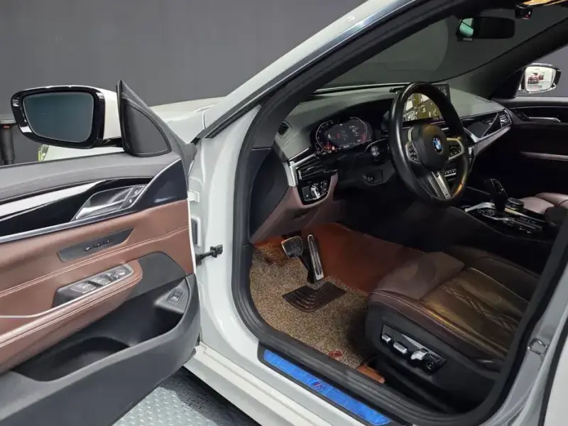 2021 BMW 6 серии с пробегом 138 687 км