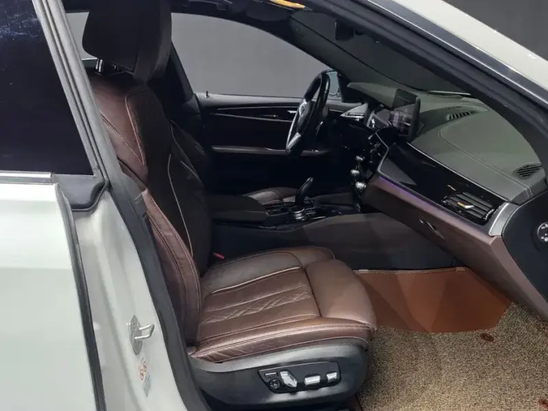2021 BMW 6 серии с пробегом 138 687 км