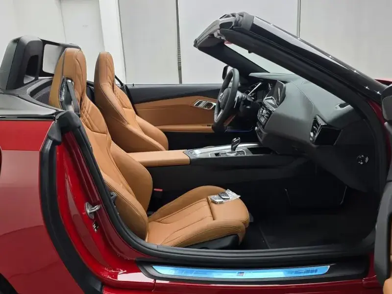 2025 BMW Z4 с пробегом 14 км