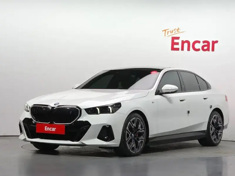 2024 BMW i5 с пробегом 28 013 км