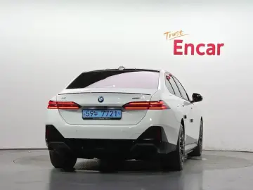 2024 BMW i5 с пробегом 28 013 км