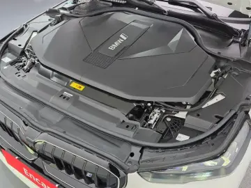 2024 BMW i5 с пробегом 28 013 км