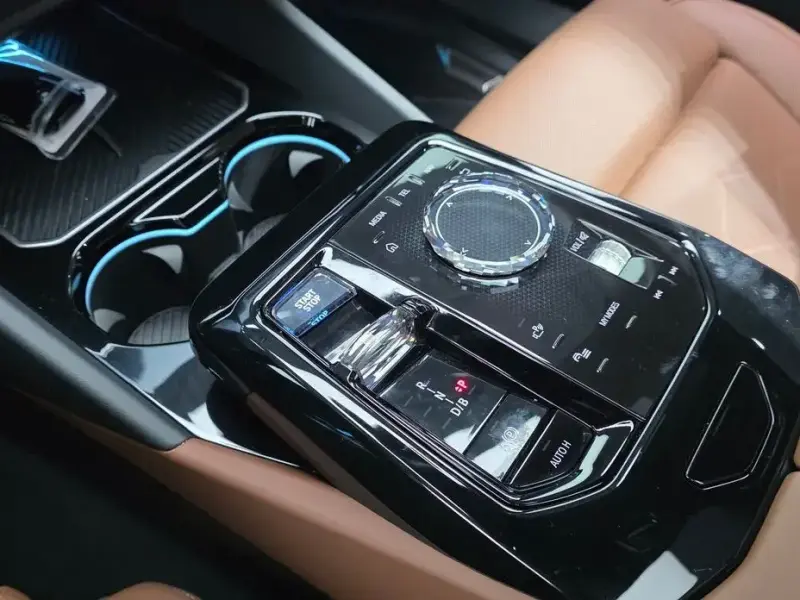 2024 BMW i5 с пробегом 28 013 км