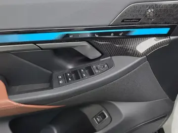 2024 BMW i5 с пробегом 28 013 км