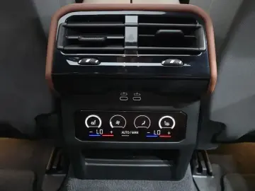 2024 BMW i5 с пробегом 28 013 км