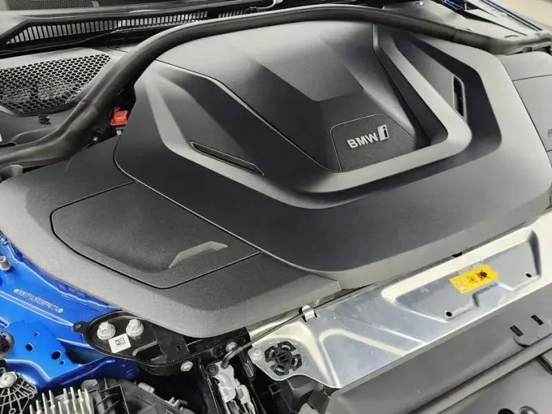 2023 BMW i4 с пробегом 79 174 км