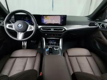 2023 BMW i4 с пробегом 79 174 км
