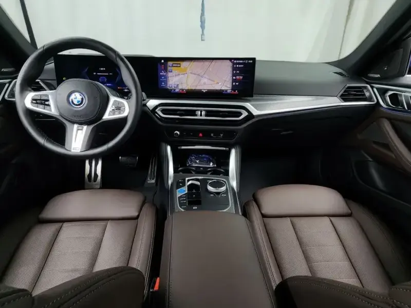 2023 BMW i4 с пробегом 79 174 км