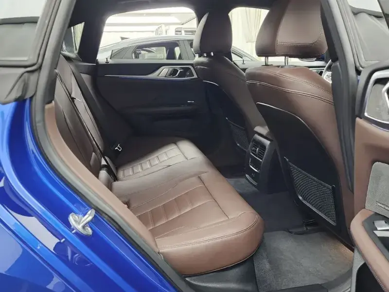 2023 BMW i4 с пробегом 79 174 км