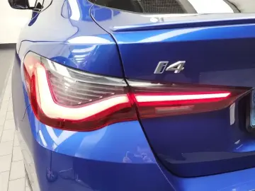 2023 BMW i4 с пробегом 79 174 км