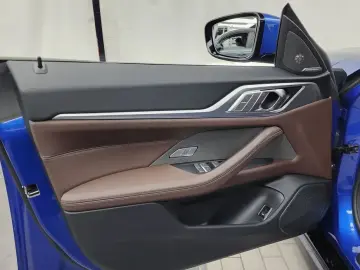 2023 BMW i4 с пробегом 79 174 км