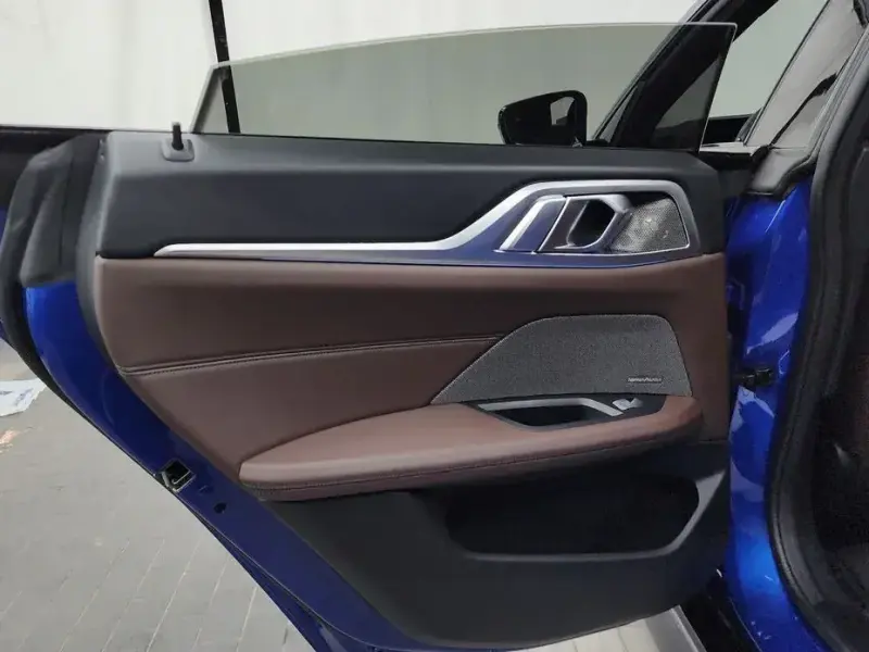 2023 BMW i4 с пробегом 79 174 км