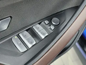 2023 BMW i4 с пробегом 79 174 км