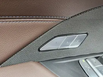2023 BMW i4 с пробегом 79 174 км