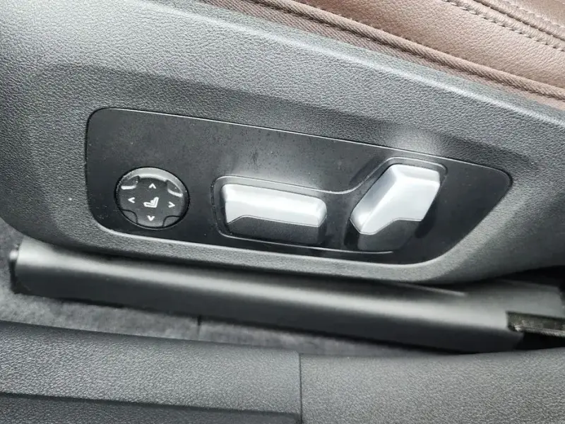 2023 BMW i4 с пробегом 79 174 км