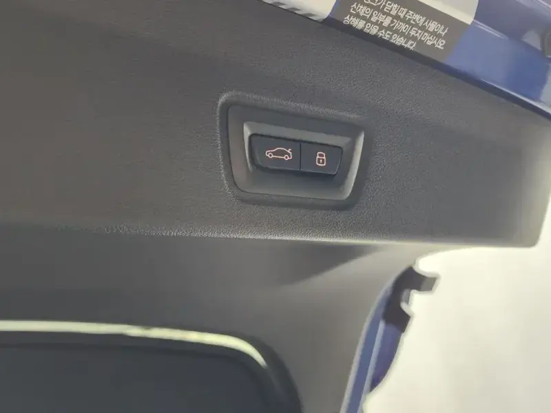 2023 BMW i4 с пробегом 79 174 км