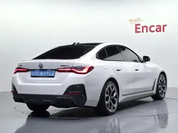 2024 BMW i4 с пробегом 40 210 км