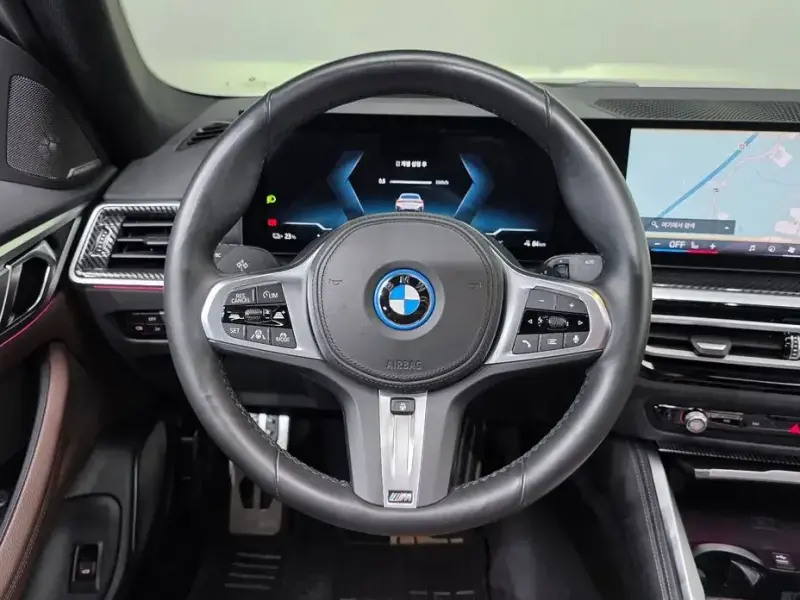 2024 BMW i4 с пробегом 40 210 км