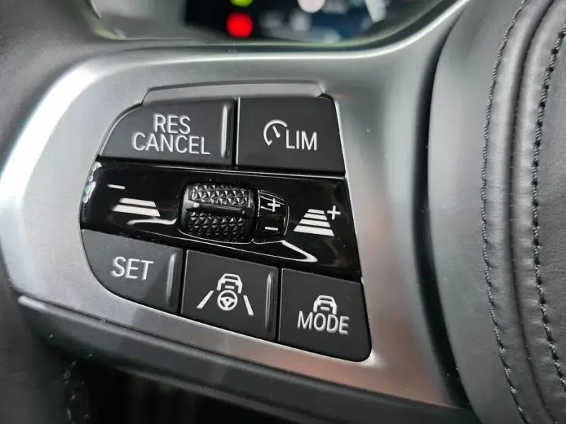 2024 BMW i4 с пробегом 40 210 км