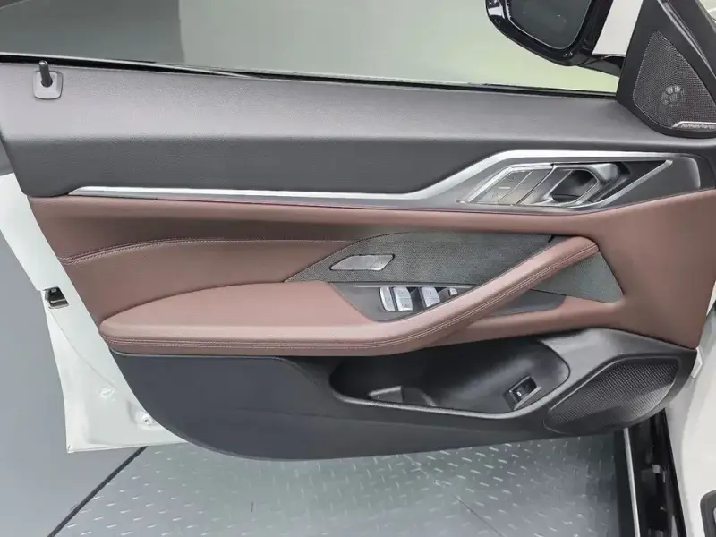 2024 BMW i4 с пробегом 40 210 км