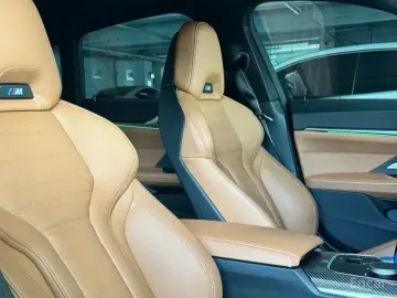 2022 BMW i4 с пробегом 82 000 км
