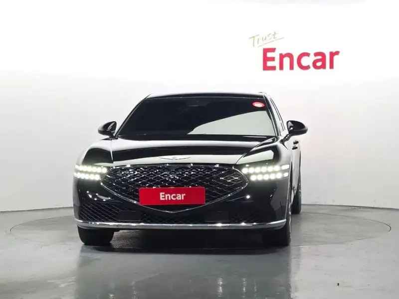 2023 Genesis G90 с пробегом 49 128 км
