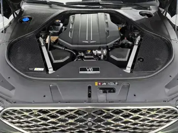 2023 Genesis G90 с пробегом 49 128 км