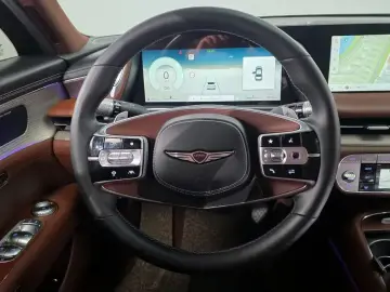 2023 Genesis G90 с пробегом 49 128 км