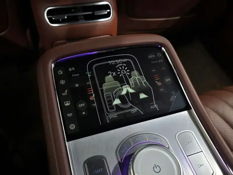 2023 Genesis G90 с пробегом 49 128 км