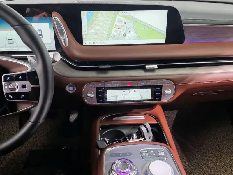 2023 Genesis G90 с пробегом 49 128 км