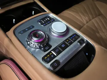 2023 Genesis G90 с пробегом 51 664 км