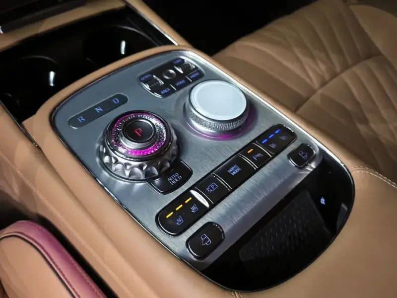 2023 Genesis G90 с пробегом 51 664 км