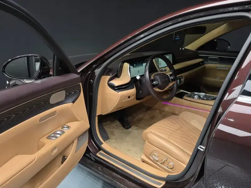 2023 Genesis G90 с пробегом 51 664 км