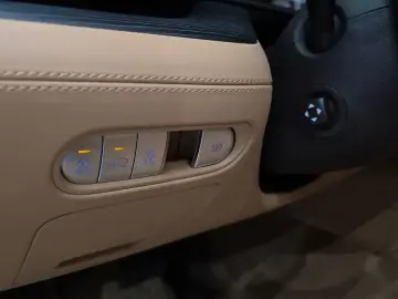 2023 Genesis G90 с пробегом 51 664 км