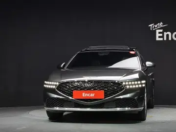 2023 Genesis G90 с пробегом 45 507 км