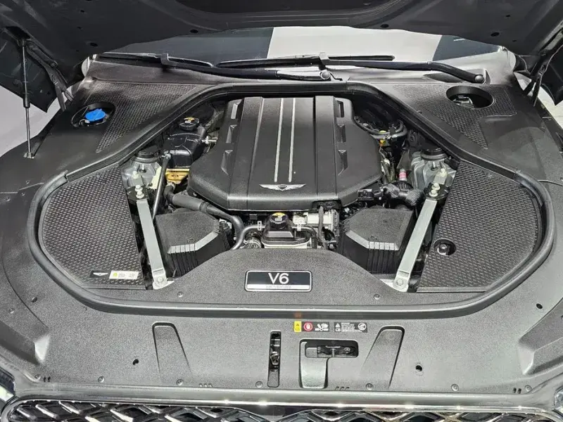 2023 Genesis G90 с пробегом 45 507 км