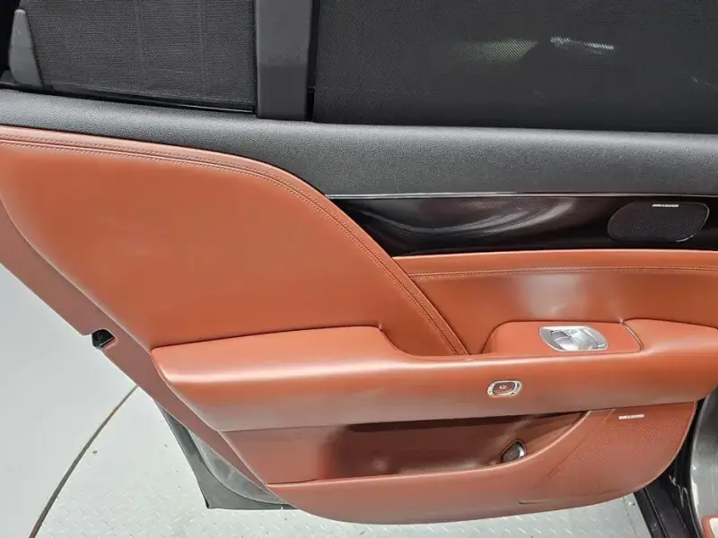 2023 Genesis G90 с пробегом 45 507 км